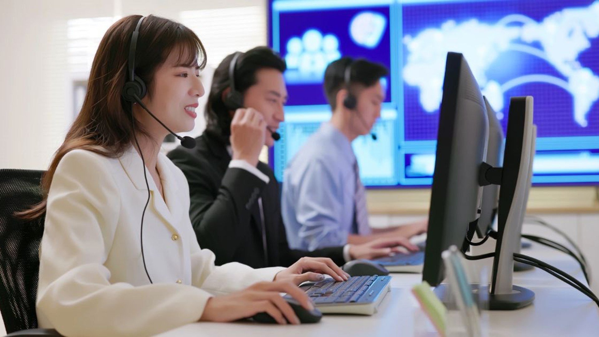 Biểu đồ thể hiện xu hướng quy định cá cược trong tương lai và cam kết của 118bet với công nghệ mới