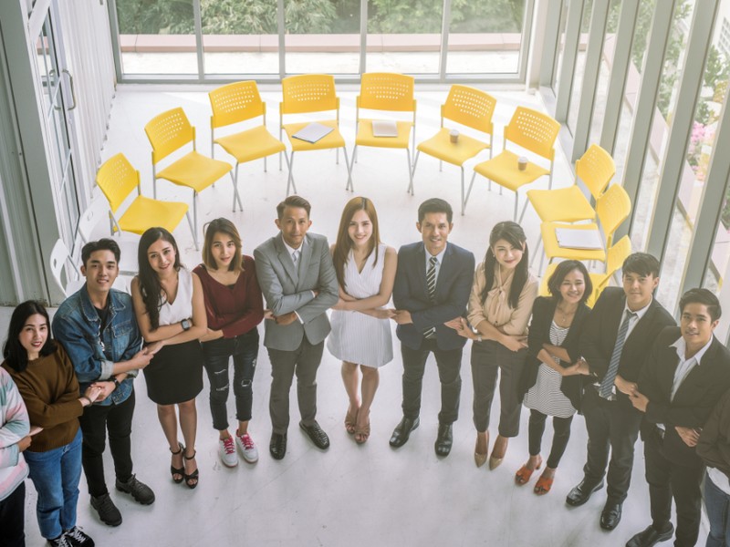 Người chơi đang cân nhắc ngân sách cá cược